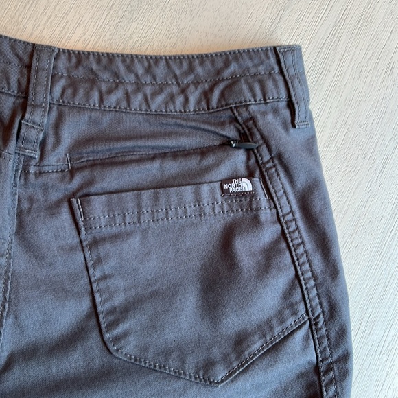Women’s Dark Gray The North Face Hiking Shorts Size 0 - Picture 10 of 11